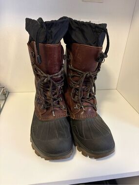 LL BEAN Baffin Brown and Black Insulated Lace-Up Winter Boots